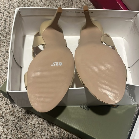 Nine West dress shoe - Picture 2 of 4